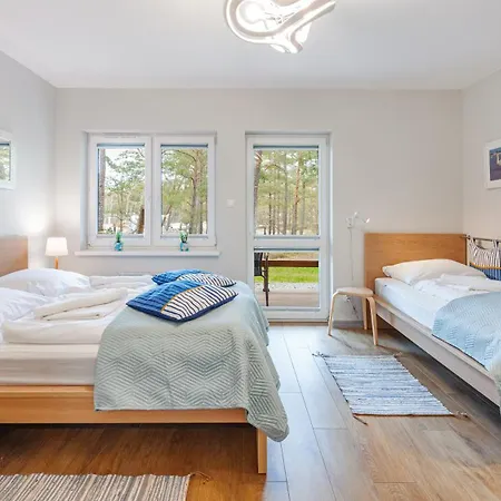 Daire Marynarska, Sun & Snow